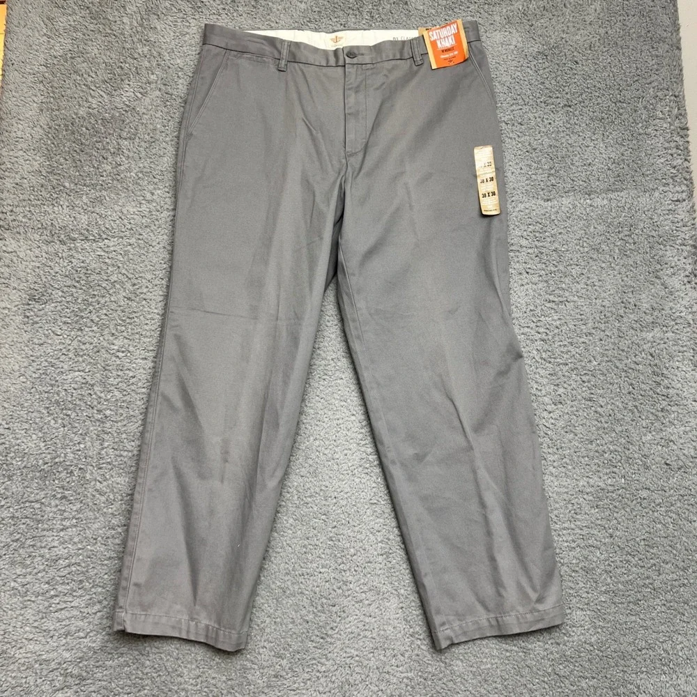 Dockers Saturday Khaki Mens 38x30 Grey New D3 Classic Fit No Wrinkle Chino Pants